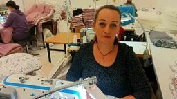 Під лежачий камінь вода не тече. Оксана працює