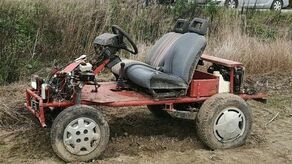 Fotele jak z seicento, podwozie niczym z centrali rolniczej. Wypadek quada samoróbki