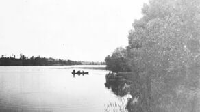 Jezioro Opsa. W miejscowości Opsa, młody Czechowicz ofiarował wiersz szkolnej koleżance