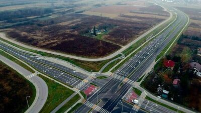 Nowy cmentarz ma powstać u zbiegu ul. Bohaterów Września i planowanej ul. Korpusu Ochrony Pogranicza mającej być przedłużeniem ul. Zelwerowicza do skrzyżowania Sławinkowskiej ze Zbożową.