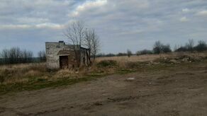 Plac po dawnym składzie buraczanym w Żabnie świeci pustkami. Na przestrzeni lat nic się tutaj właściwie nie zmieniło