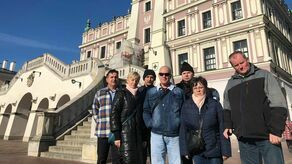 Grupa z DPS w Konstantynowie przyjechała do Zamościa na szkolenie. Miasto zwiedzali w czasie wolnym. Byli zauroczeni.