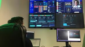 Niepozorny, mały pokoik z kilkoma komputerami – tak wygląda Centrum Cyberbezpieczeństwa w Zamościu.