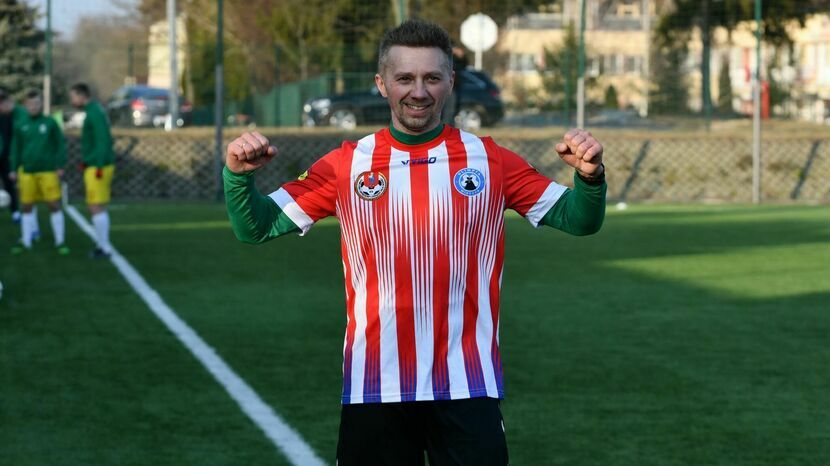 Grający trener Przemysław Gałka strzelił ostatniego gola dla Olimpii Miączyn w 2022 roku<br />
