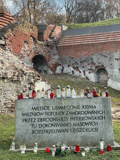 Rotunda jest jednym z ważniejszych miejsc w historii miasta. Jest więc często odwiedzana nie tylko przez turystów, ale również miejscowych. Na początku listopada zamościanie często przychodzą tu, by zapalić znicze, upamiętniając pomordowanych w czasie II wojny światowej 