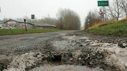 To nie jest fotomontaż. Tak wygląda "droga wstydu" w lubelskim