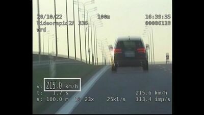 Audi na S17 i 215 km/h na liczniku. Nagranie z radiowozu