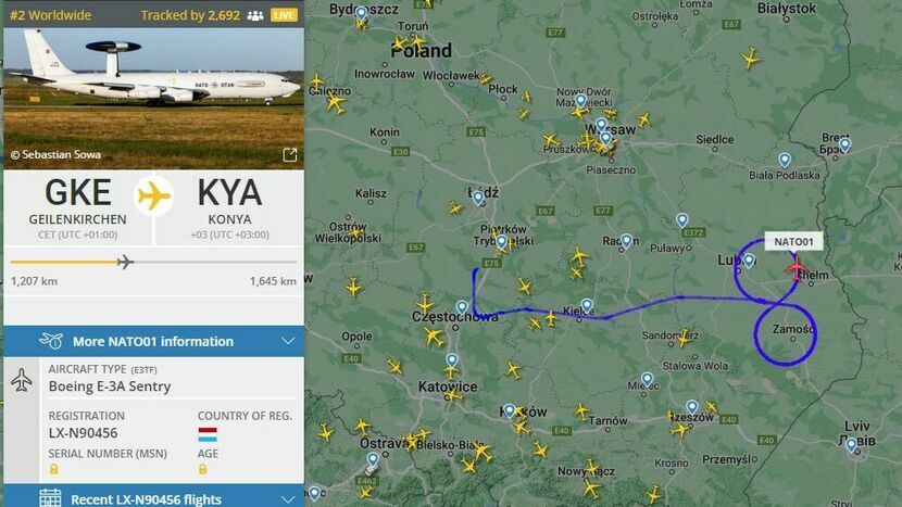 Samolot zwiadowczy NATO Boeing E-3A Sentry właśnie zatacza koła nad województwem lubelskim
