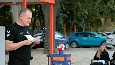 Piotr Dropek poprowadzi MKS FunFloor w sobotnim meczu ze Startem Ebląg

