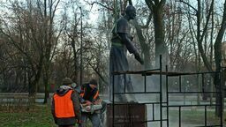 Pomnik został usunięty bez zgody arcybiskupa