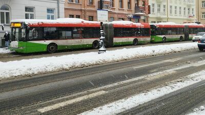 Doba odśnieżania Lublina kosztowała ogromne pieniądze. Autobusy zatłoczone i opóźnione