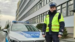 Starszy posterunkowy Krystian Byra odebrał poród przy autostradzie A2