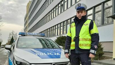 Starszy posterunkowy Krystian Byra odebrał poród przy autostradzie A2