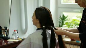 Zainicjowana w zeszłym roku akcja jest nadal realizowana w jednym z zamojskich salonów fryzjerskich. Można tam obciąć włosy za darmo, jeżeli później przekaże się je na peruki