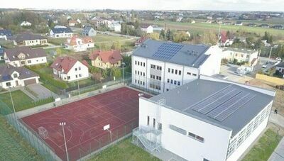 Podmiejskie gminy, takie jak Głusk, przeżywają dynamiczny rozwój. Rozbudowana szkoła w Kalinówce już nie wystarcza 