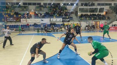 W spotkaniu derbowym różnicą jednej bramki wygrali akademicy z Białej Podlaskiej

