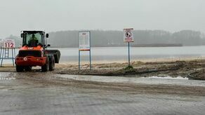 Prace przy budowie chodnika wzdłuż plaży są zaawansowane. Do lata wszystko na pewno będzie gotowe