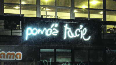 „Pomóż tacie” to hasło wymyślone przez dzieci. Padło przypadkiem podczas rozmów na artystycznych warsztatach prowadzonych przez KZMRZ