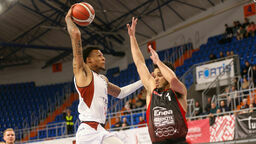 Cleveland Melvin (z piłką) jest w wysokiej formie. Teraz czas, aby do niego dołączyli jego klubowi koledzy