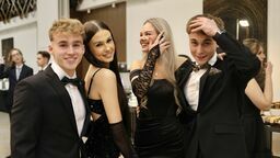 Zaczął się sezon studniówkowy. Studniówka XXIX Liceum Ogólnokształcącego. Zdjęcia