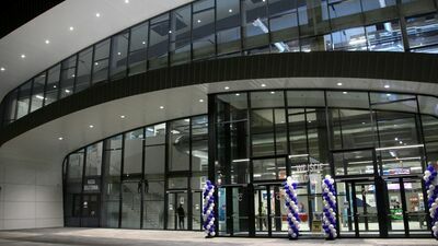 Nowa hala przy Lubelskiej ma jeszcze sporo niewykorzystanej przestrzeni. MOSiR liczy na to, że lokal w nowoczesnym obiekcie w końcu znajdzie najemcę