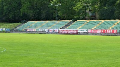 Piłkarski obiekt przy ul. I Pułku Szwoleżerów po przebudowie ma spełniać wymogi pierwszoligowe. Według wstępnej koncepcji wyglądem ma być zbliżony do powstającego stadionu w Nowym Sączu