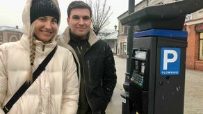 Patrycja i Joey w czwartek zwiedzali Zamość. Zaparkowali na Placu Stefanidesa i sami kupili bilet, bo parkingowego akurat wtedy nie było