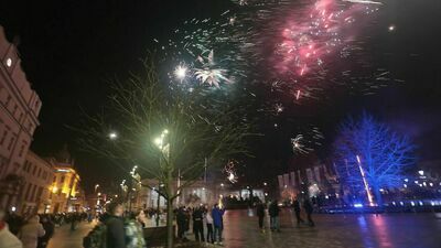 Wielka, spontaniczna impreza w Lublinie. Nie było miejskiego Sylwestra, to ludzie go sobie zrobili