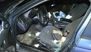 Lubelskie. Policjant strzelał do BMW. W środku dwóch mężczyzn i 16-latka. Zdjęcia