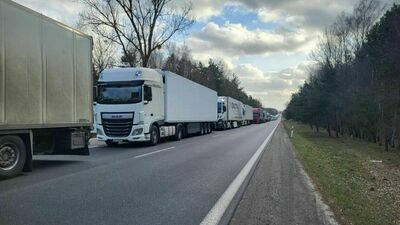 Prawie trzy doby oczekiwania w 50-kilometrowej kolejce do Koroszczyna 