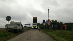 W ramach pierwszego etapu przebudowy markuszowskich dróg nowy asfalt pojawił się m.in. w miejscowości Góry (na zdj). W tym roku roboty przewidziano także w Górach-Kolonii, Olszowcu i Markuszowie. Kolejne kilkanaście odcinków w roku 2024