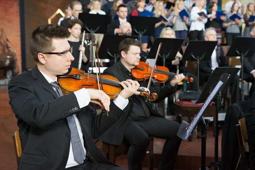 Artyści z Lubelskiej Akademii Muzyki Dawnej otrzymają finansowe wsparcie za udział w<br />
świątecznym koncercie symfonicznym w Puławach