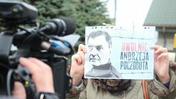 „Uwolnić Andrzeja Poczobuta”. Protest i milczenie konsula Białorusi 