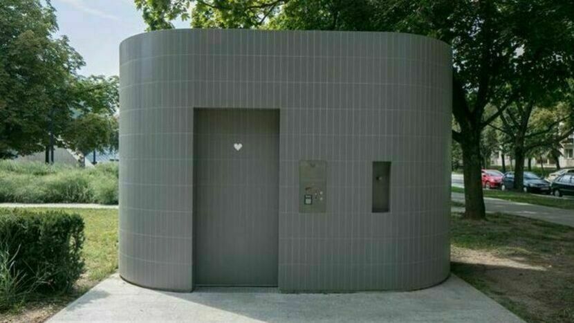 Tak może wyglądać toaleta automatyczna, która ma stanąć przy cmentarzu