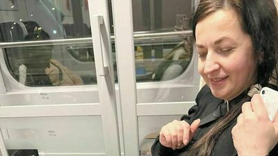 Postanowiłam, że jedziemy, wzięłam dokumenty, pieniądze, kartę do konta, jedną zmianę ubrań dla siebie i bieliznę – opowiadała Marija. Równie skromnie spakowała się jej 16-letnia córka Sofija. W podróż zabrały też psa
