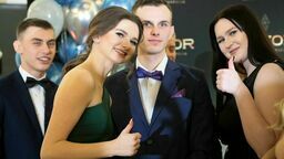 Studniówka Zespołu Szkół Transportowo- Komunikacyjnych w Lublinie. Na początku polonez, a potem szaleństwo