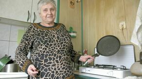 Od początku marca do końca lipca, przez prawie pół roku, pani Jadwiga Gil usmażyła ponad 14 tysięcy naleśników z dżemem. W tym czasie zupełnie zużyły się cztery patelnie, a duże butle z gazem kończyły się po tygodniu