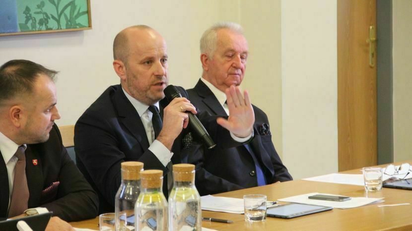 Radni będę ponownie głosować w sprawie odwołania dyrektora Adama Chodzińskiego (na zdjęciu) 