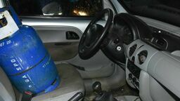 Lubelskie. Mężczyzna zamknął się w samochodzie z butlą gazową i odkręcił zawór