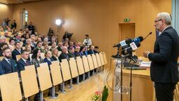 Inauguracja działalności Wydziału Medycznego KUL. Przy mównicy minister zdrowia Adam Niedzielski