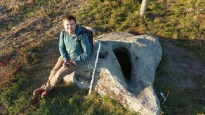 Dr Łukasz Miechowicz archeolog, pracownik Instytutu Archeologii i Etnologii PAN, który kieruje misją archeologiczną w Chodliku w gminie Karczmiska