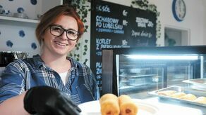 Rosół za 6 zł, pierogi za 19 zł. Nowy lokal w Lublinie. Skojarzenie z „Królem lwem” zasadne