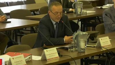 Radny Jarosław Okliński 