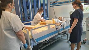 Zamość. Na uczelni jak w realu. Plastikowy pacjent mówi, płacze i traci oddech