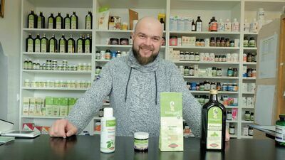 Dlatego zacząłem prowadzić zielarnię, bo chcę edukować ludzi, jaki powinni prowadzić styl życia, by być zdrowym i nie chorować, a jeśli już zdarzy się, że zachorują, to jak mają powrócić do zdrowia – opowiada Nikodem Wawrzycki.
