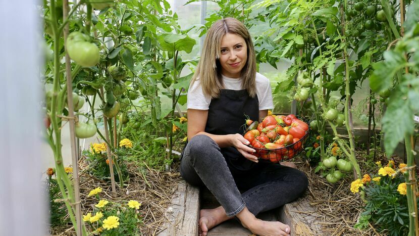 Gdybym miała wskazać jedno warzywo, które smakuje mi najbardziej, to byłby to pomidor, choć zaraz za nim na podium plasuje się kalarepka i zielony groszek albo fasolka szparagowa – opowiada Joanna Żytkowska. 