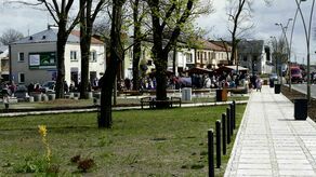 Dawne targowisko zwany zwyczajowo skwerkiem zostało odnowione w zeszłym roku, w ramach dużej miejskiej inwestycji.