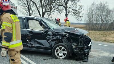 Nie ustąpił pierwszeństwa. Ciężarówka w rowie 