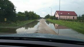 Jedna z ulic na osiedlu Kamiennym. Zdjęcie z 2020 roku