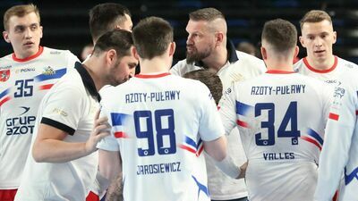 Arged Ostrovia – Azoty Puławy 27:22. Po sezonie zmiana trenera i trudna droga do trzeciego miejsca